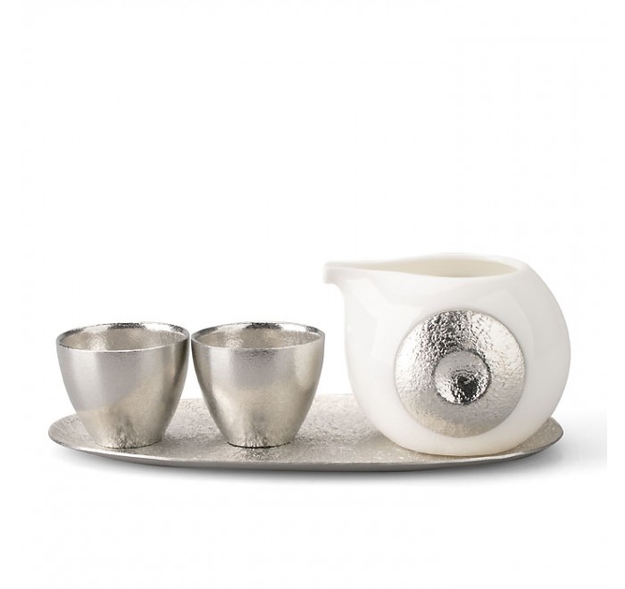 Mini Gathering Sake Set – 1 Katakuchi + 2 Sake Cups Mini Gathering Sake Set – 1 Katakuchi + 2 Sake Cups